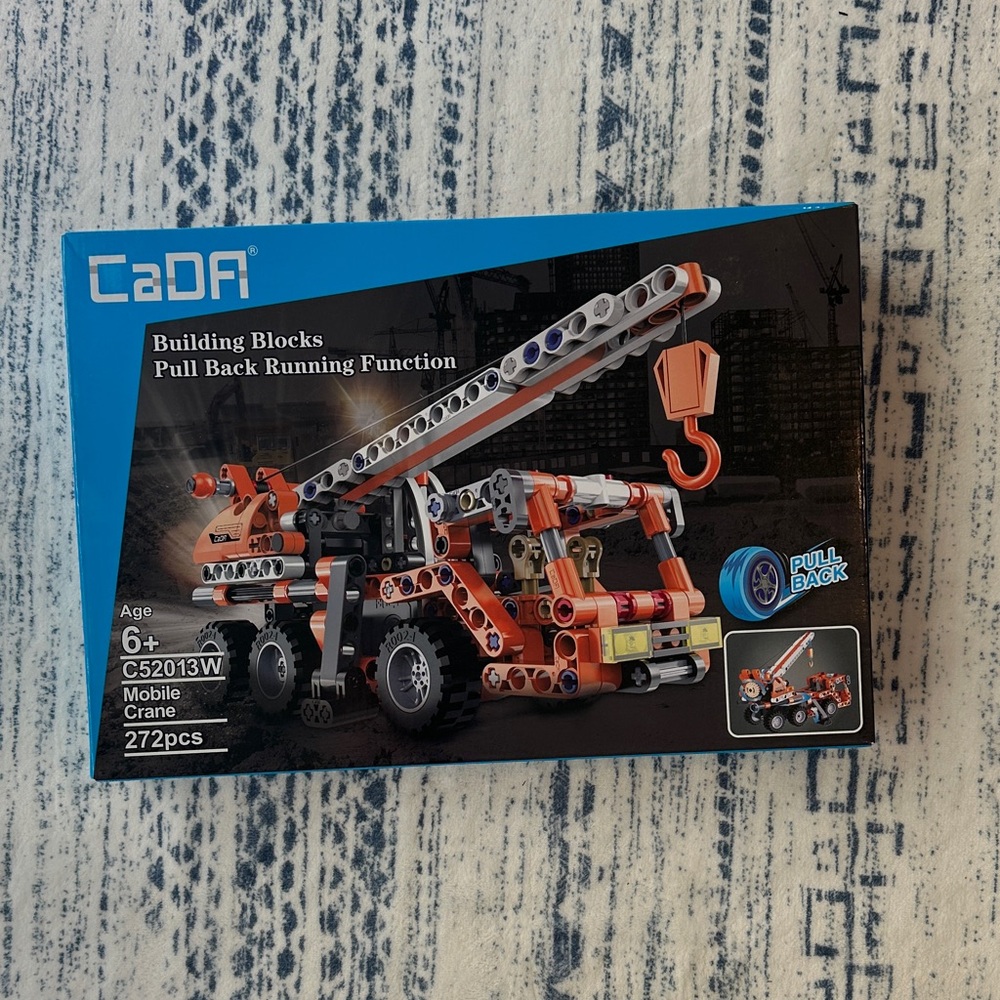 NEW CaDFI  Orange and Black Mobile Crane Building Blocks Set